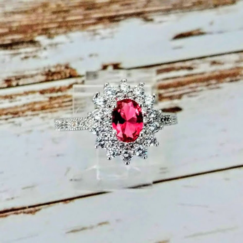 Sparkling Red Stone Ring - Picture 3 of 6